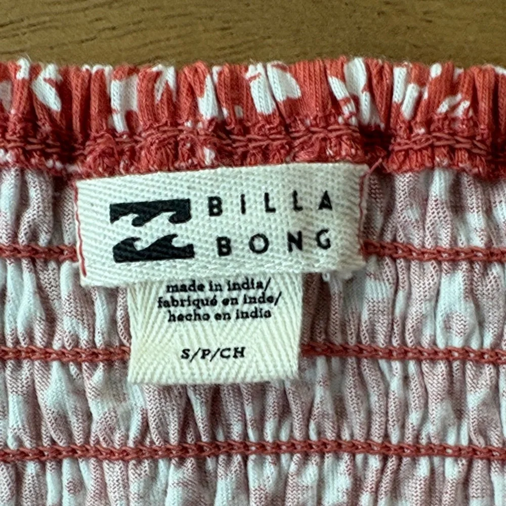 Billabong Red Floral Off-Shoulder Blouse - Picture 5 of 6